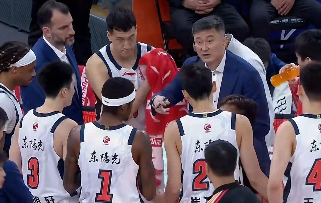 Leyu-CBA季后赛赛制调整，北京男篮更换外援，广东男篮放弃麦考尔